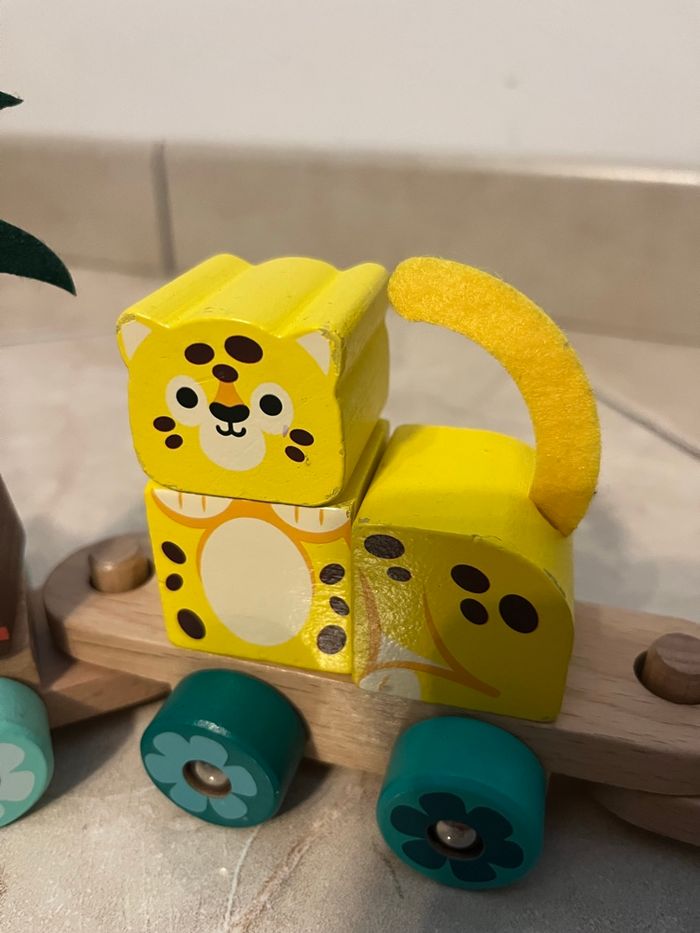 Train jungle Janod en bois – Jouet à tirer +12 mois - photo numéro 4