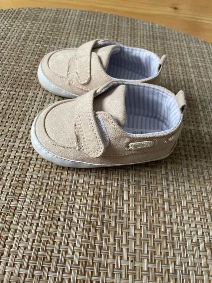 Chaussure bébé - photo numéro 3
