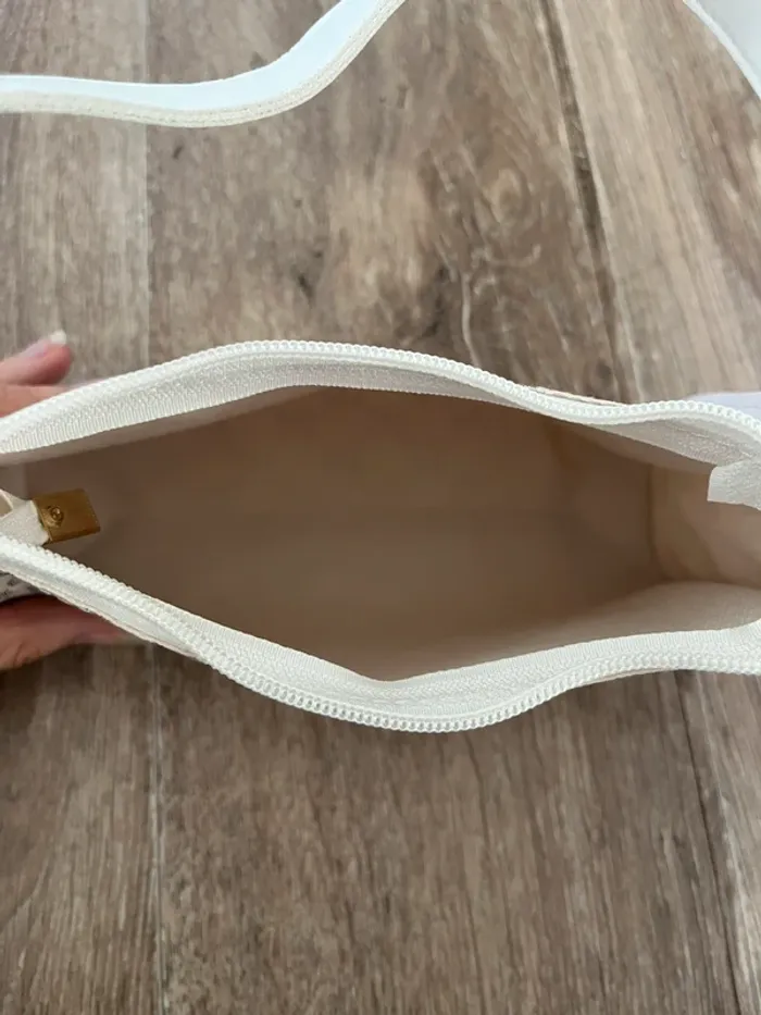 Petit sac d’épaule beige et blanc avec détaille doré - photo numéro 9