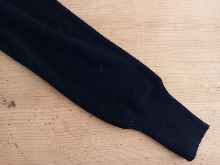 Joli pull femme noir col rond XL - photo numéro 2