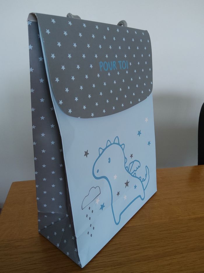 Sac cadeau - photo numéro 3