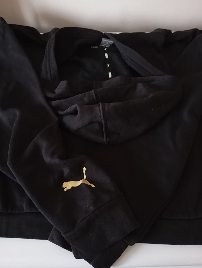 Sweat à capuche. Taille L. Noir et or . Coton et polyester . État neuf - photo numéro 4
