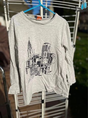 T shirt manche longue taille 8 ans gris