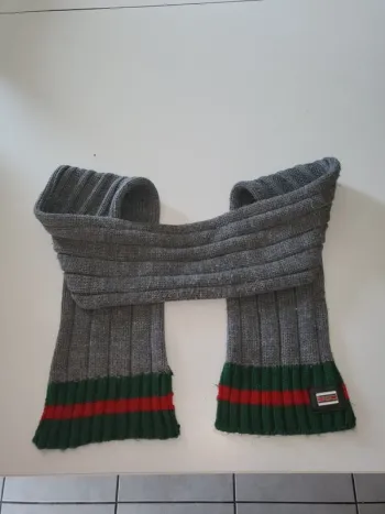 Écharpe gucci