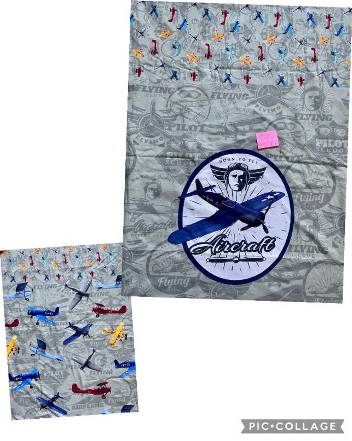 Panneau de tissu jersey AVIONS SUR FOND VERT