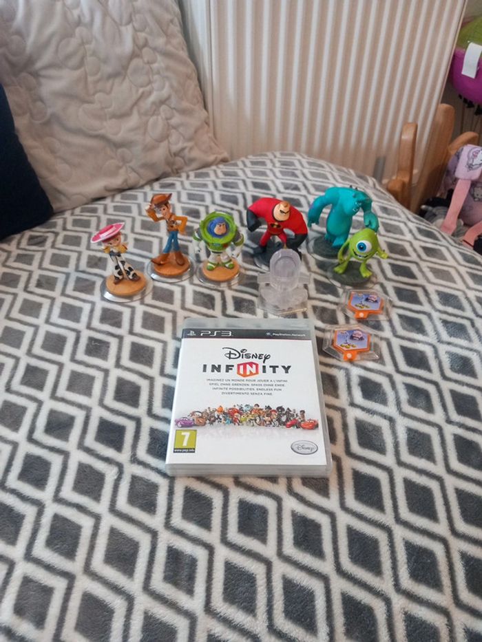 Lot 8 figurines infinity plus jeux ps3