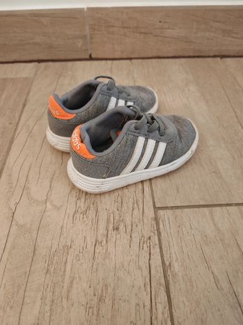 Basket grise adidas pointure 23