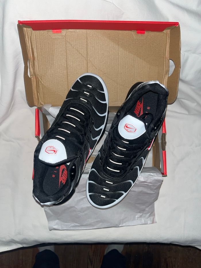 Nike TN noire et blanche - photo numéro 2