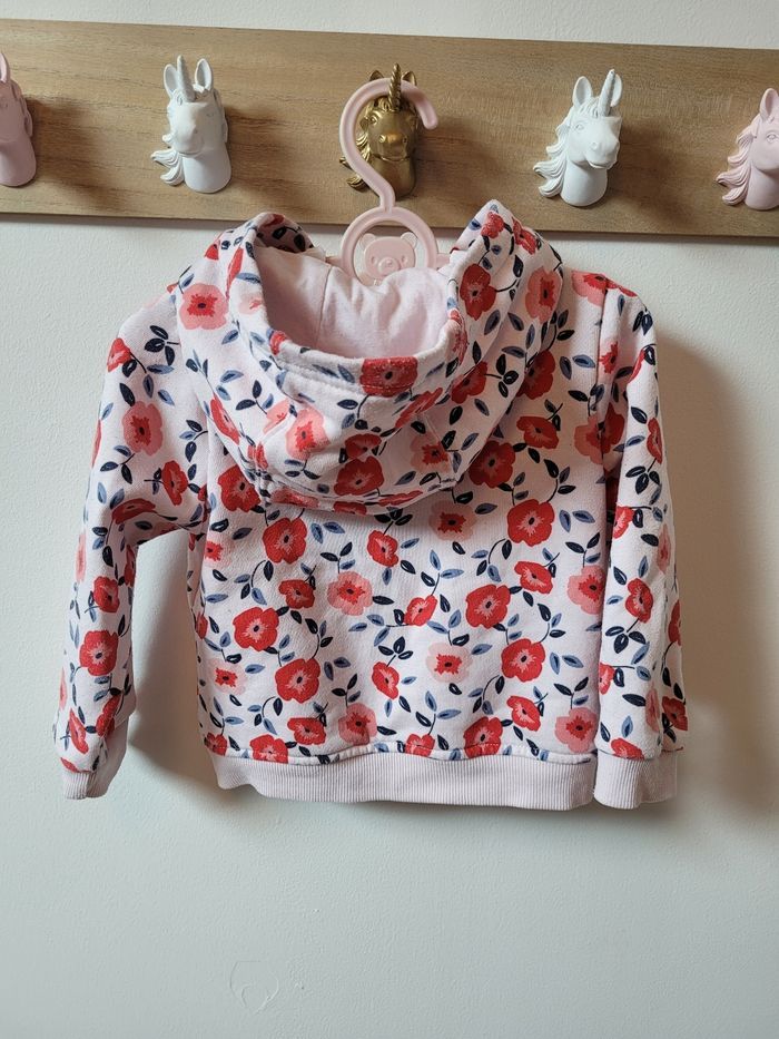 Gilet/sweat à capuche fleuri - photo numéro 2