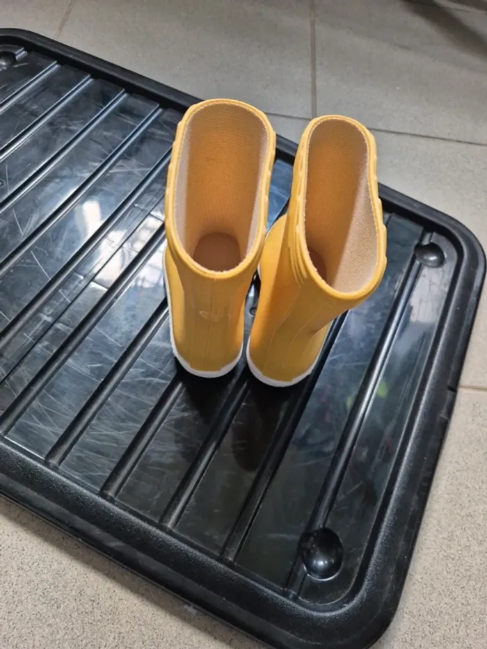 Bottes tribord taille 21 22 - photo numéro 3
