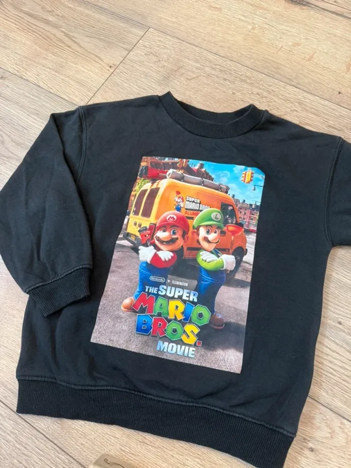 Sweat Mario Bros garçon - H&M taille 110/116 cm - photo numéro 2
