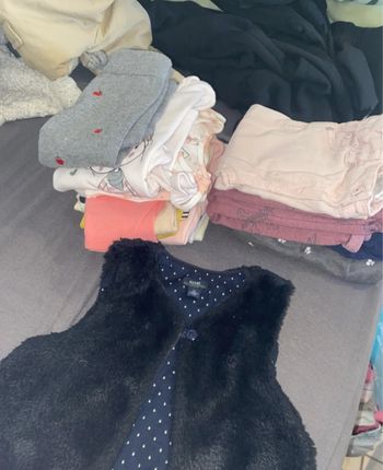 Lot  bébé fille 12 mois