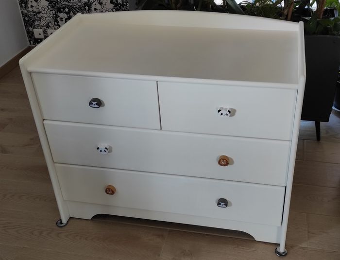 Commode blanche