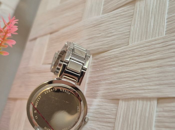 💕jolie Montre Karli à trois aiguilles, bicolore Fossil Femme 💕 - photo numéro 4