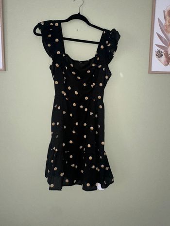 Robe courte dos nu