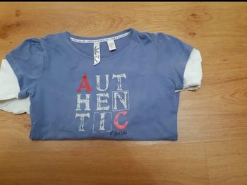 Tee-shirt manche longue fille taille 8 ans