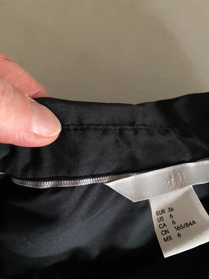Chemise H&M taille 36 noire stretch cintré manches longues - photo numéro 14