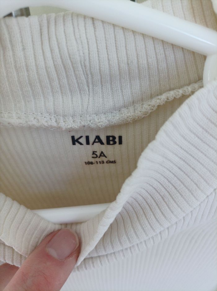 Pull / sous pull 5 ans - photo numéro 2