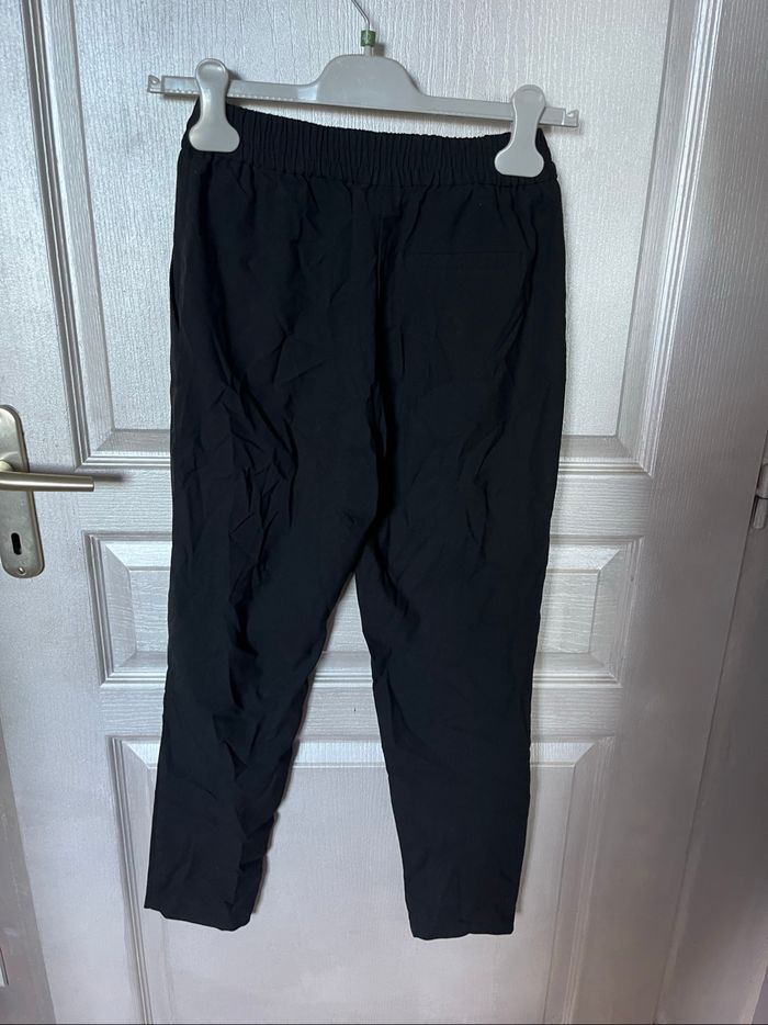 Pantalon noir ajusté - photo numéro 3