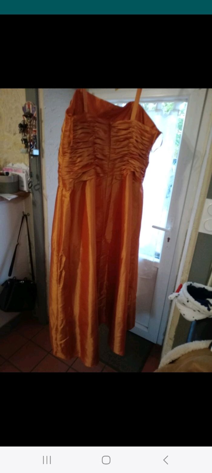 Robe - photo numéro 2