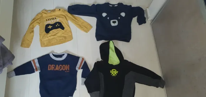 Lot pull 3ans