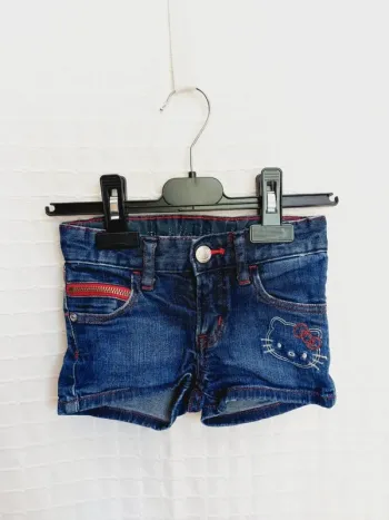 Short Hello Kitty H&M 92cms / 36 mois