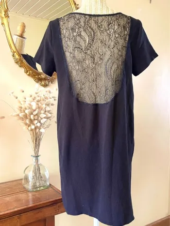 Robe Noire à Dos en Dentelle neuf