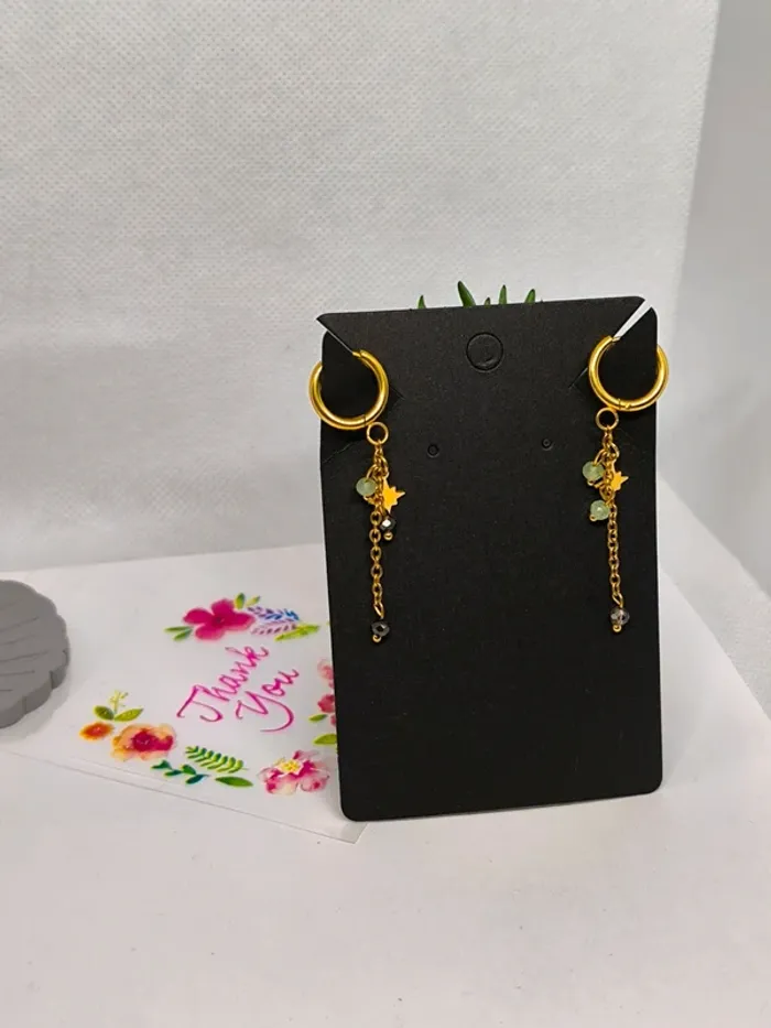Boucles d'oreilles dorées étoile polaire et perles vertes et noires - photo numéro 3