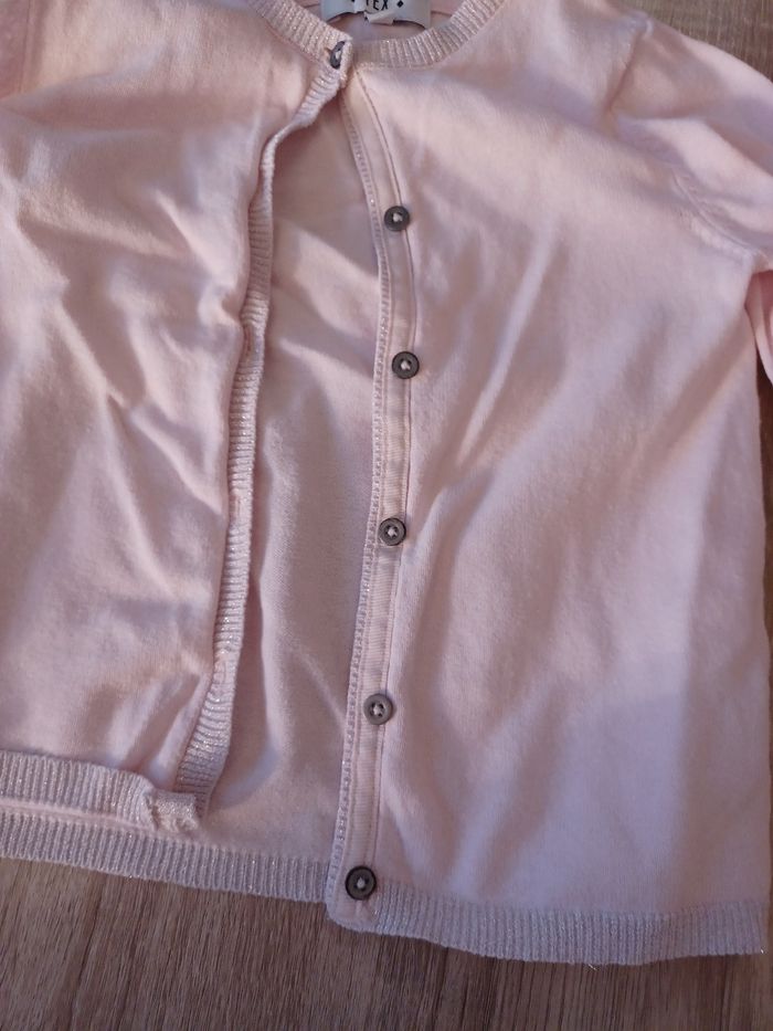 Gilet rose  3/4ans - photo numéro 4