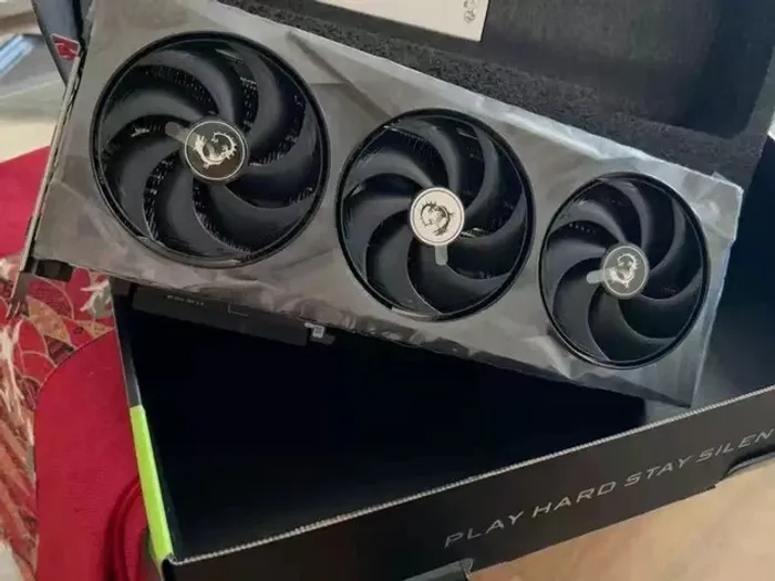 GeForce RTX 5070 Ti 16G GAMING TRIO OC GeForce RTX 50 Series Graphicl - photo numéro 2