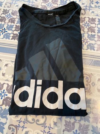 TEE shirt adidas