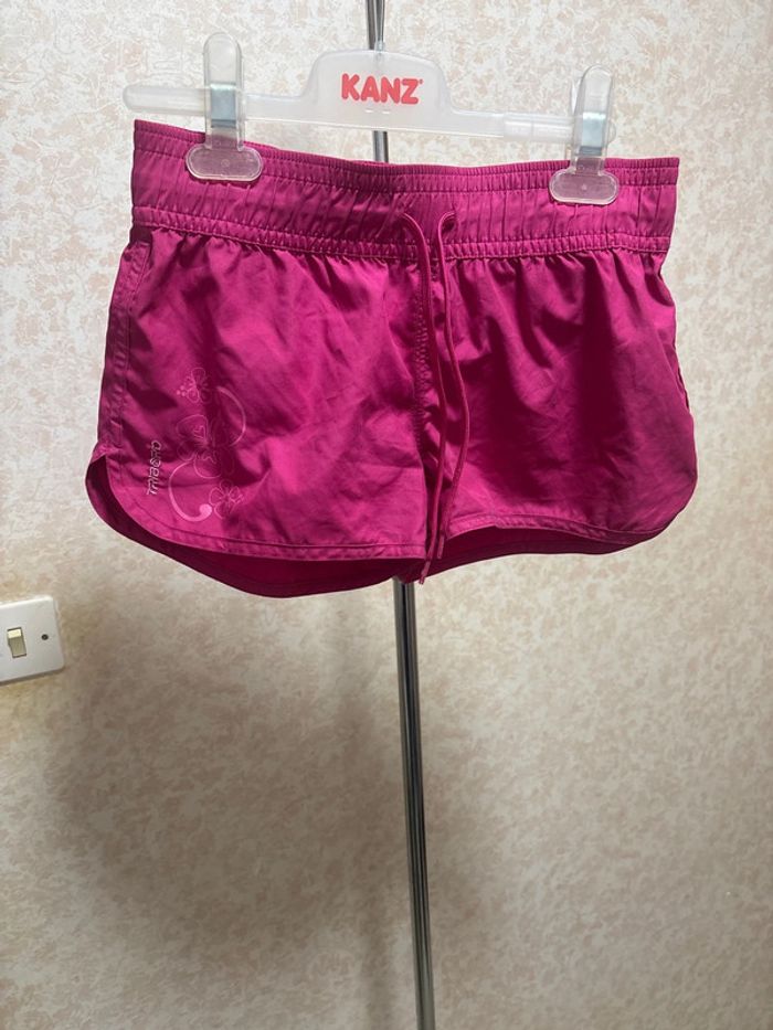 Short taille 12ans marque tribord
