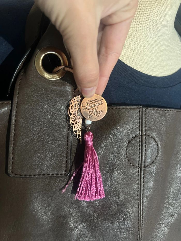 Sac avec pochette intérieur plus porte monnaie . - photo numéro 2