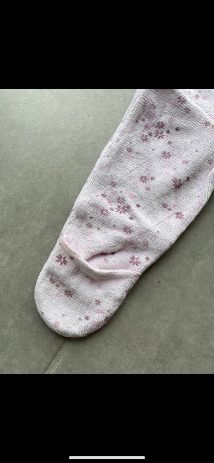 Pyjama fille à fleurs 3 mois - photo numéro 2