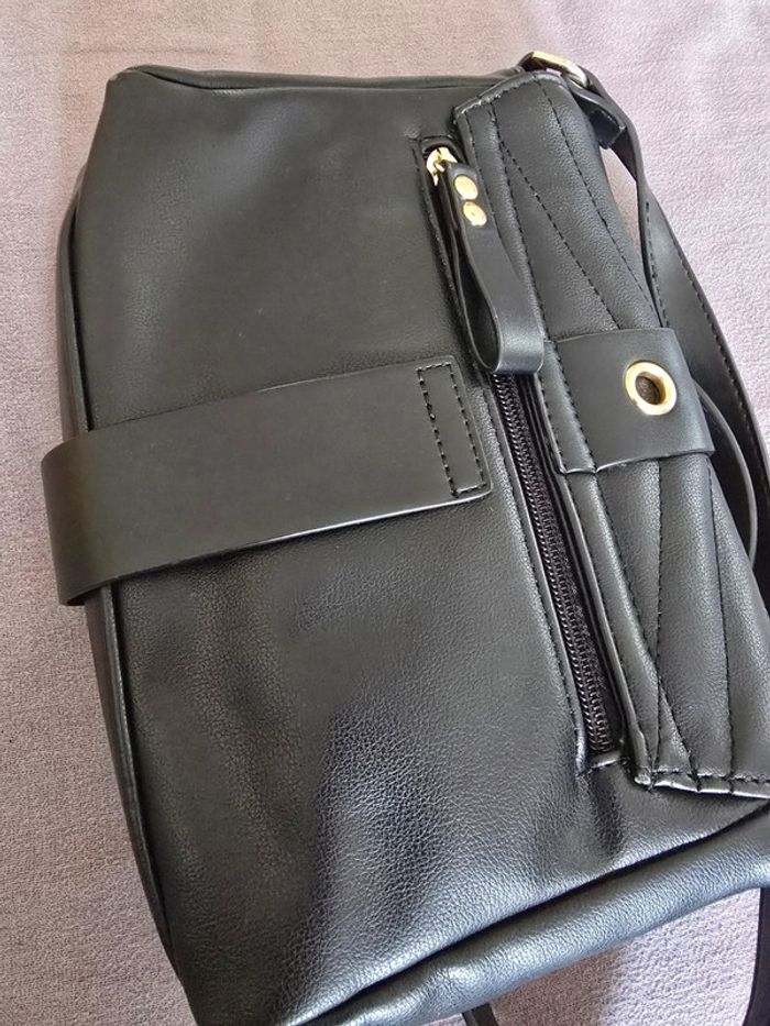 Sac bandoulière 🍒Breal modèle 2019🍒jamais servi - photo numéro 3