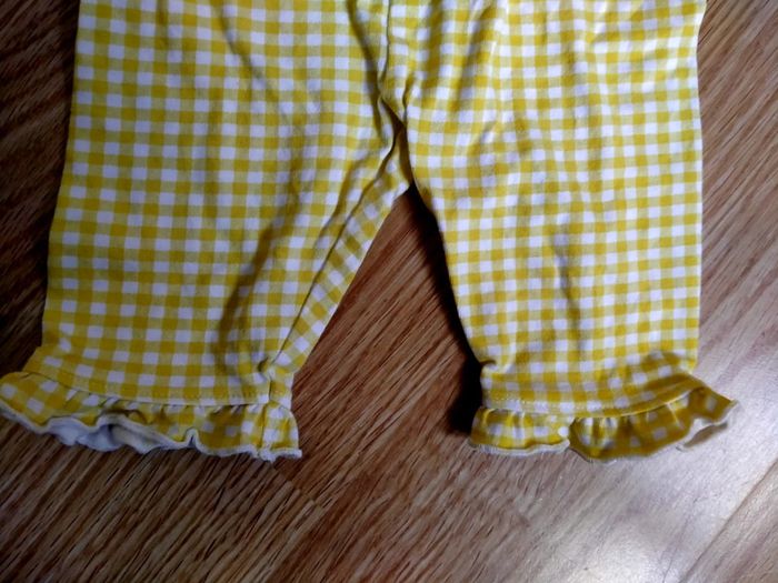 Lot de 2 pantacourt. Tex. Bébé 18 mois - photo numéro 3