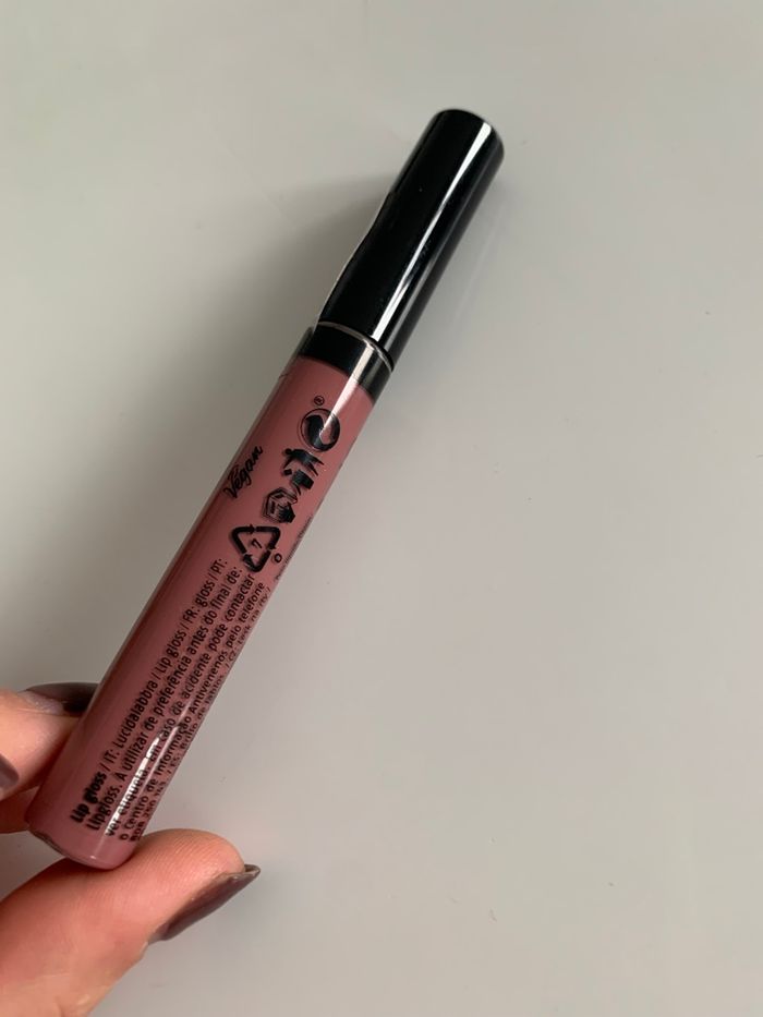 Gloss à lèvres - photo numéro 2