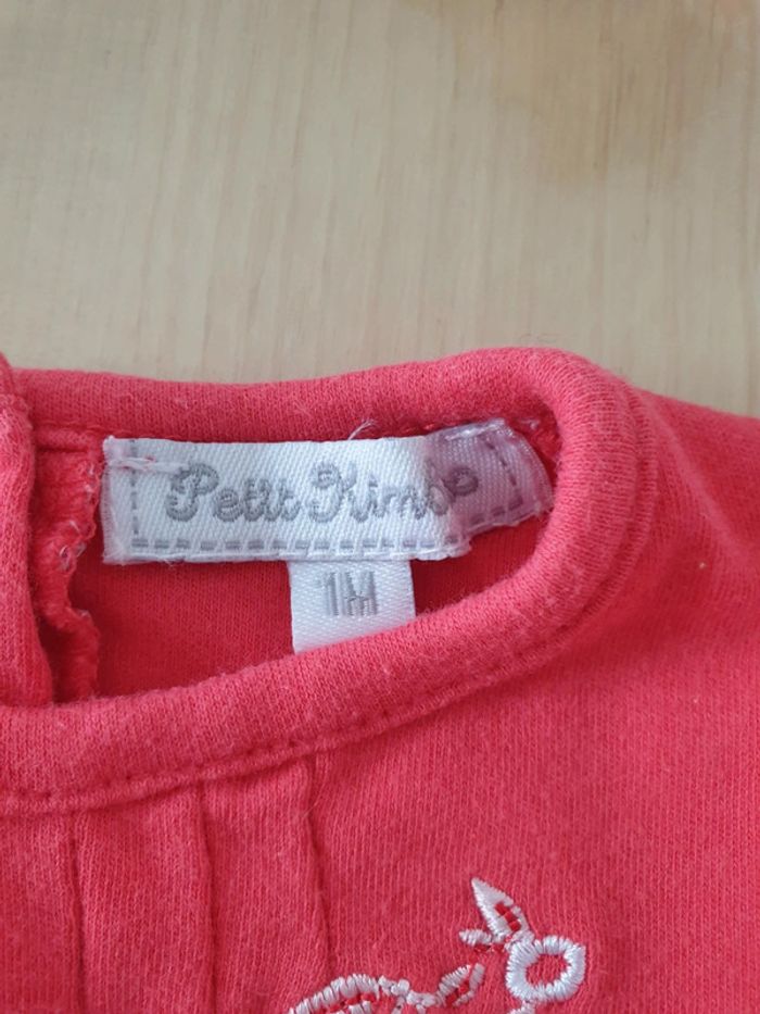 Ensemble bébé fille 1 mois cerises t-shirt short et bandeau assorti - photo numéro 2