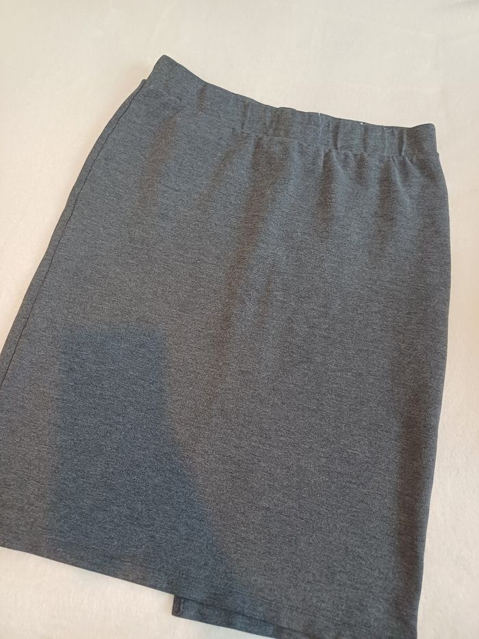🧸Jupe femme taille 42/44 Esmara - photo numéro 3