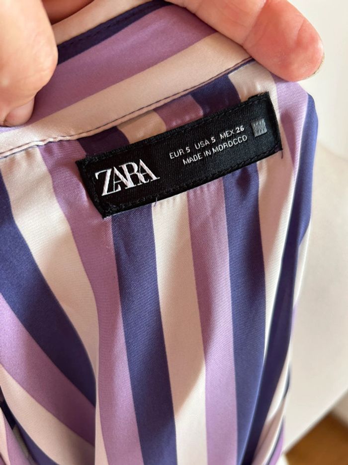 Chemise satinée, lilas et blanche, Zara - photo numéro 11