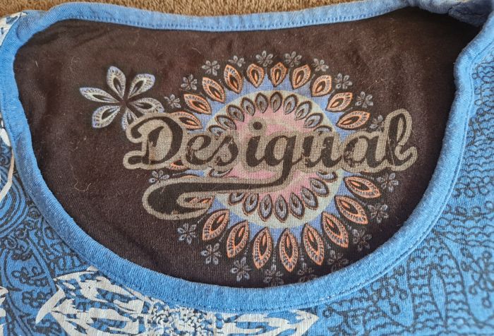 Robe desigual près du corps  jusqu'à la taillle - photo numéro 6