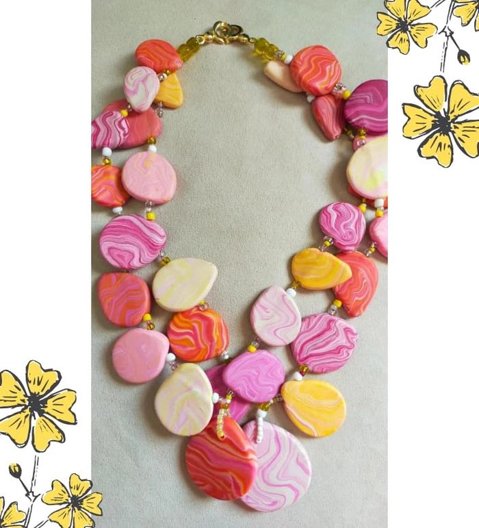 Collier fait main en pâte polymère – Nuances de rose et jaune pastel _ Collection Nuances de Rose - photo numéro 3