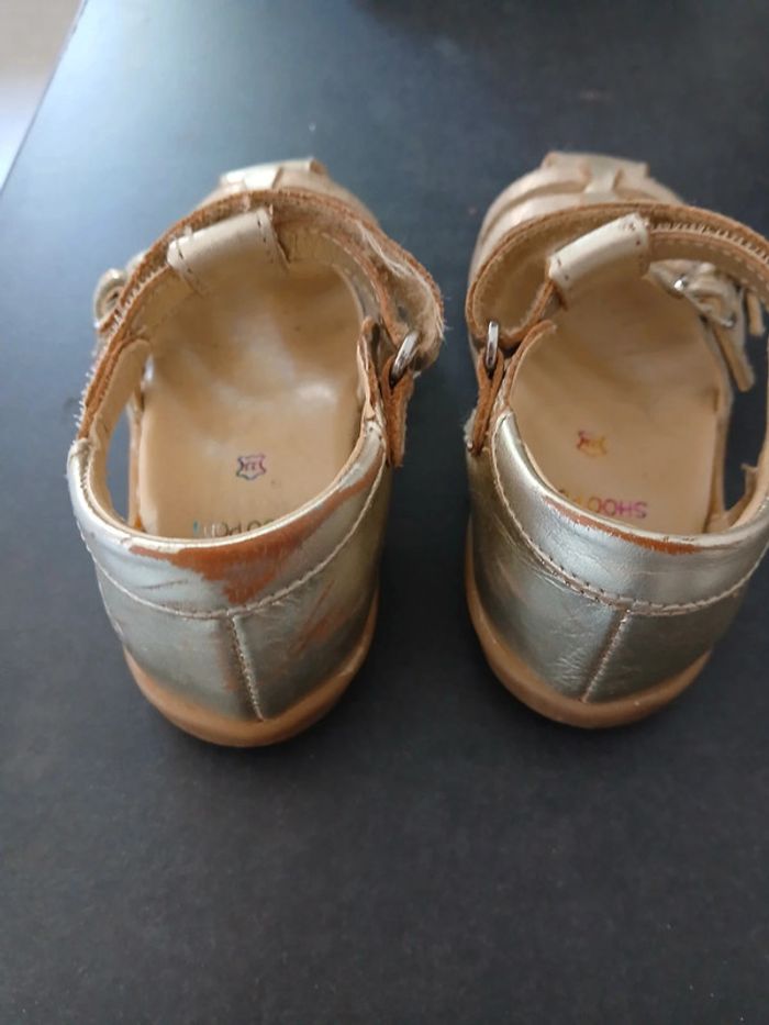 Chaussure taille 23 - photo numéro 9