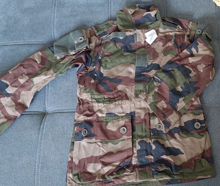 Treillis veste et pantalon t4 - photo numéro 2