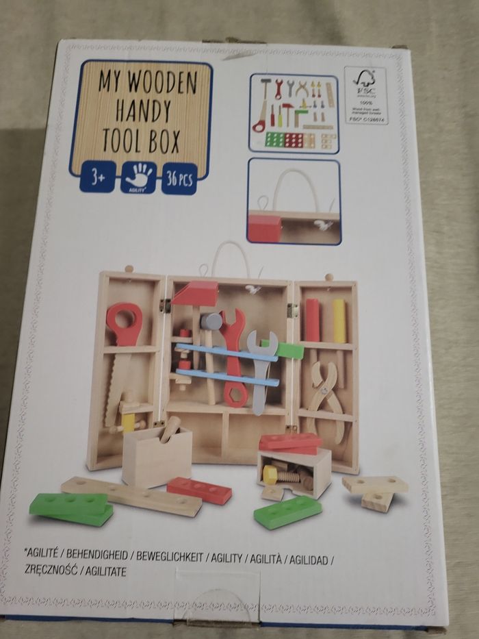 Caisse à outils en bois