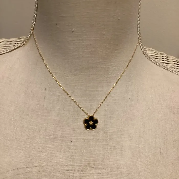 Collier chaine réglable acier inoxydable or trefle résine noire