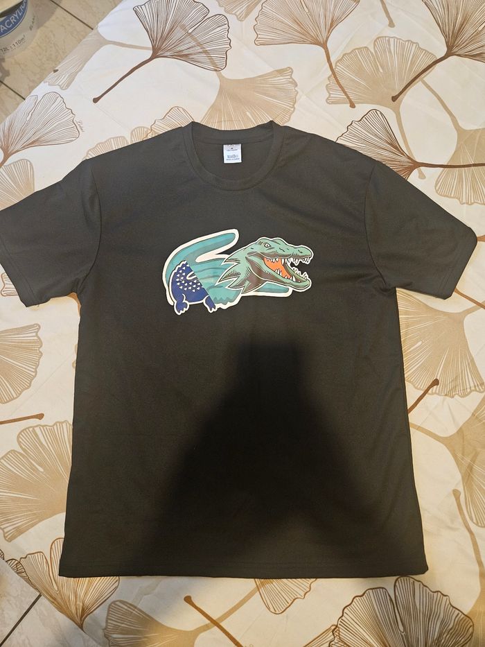Tshirt croco taille M neuf