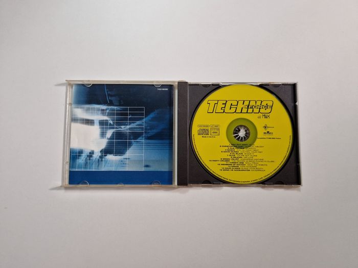 Cd Audio Music Techno Force Le Mix By Mixmastergee 1998 - photo numéro 2