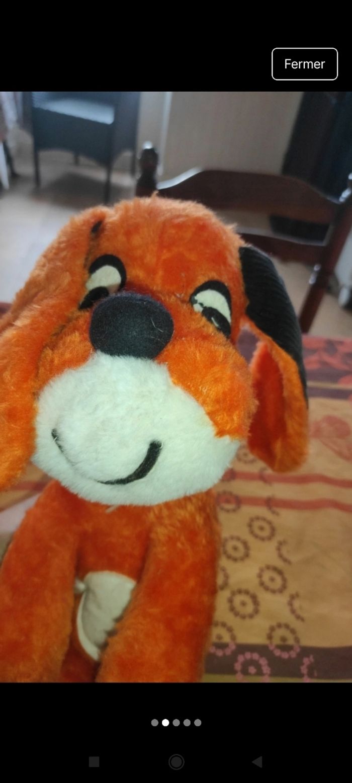 Très belle peluche chien
J41 - photo numéro 2