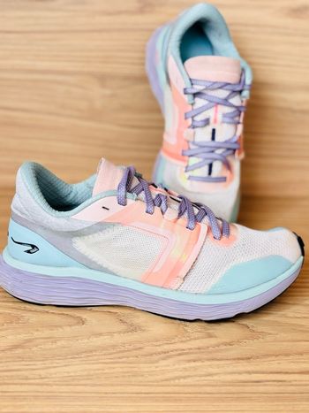 Baskets running kalenji rose et bleu brillantes 38
